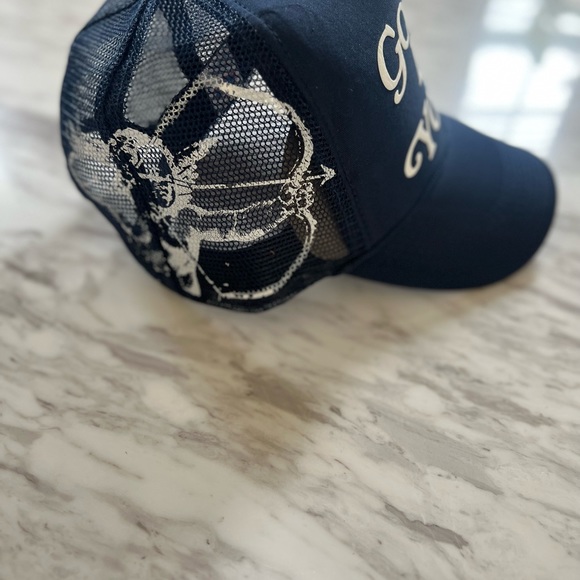 “GOD LOVES YOU” Trucker hats - Picture 12 of 17